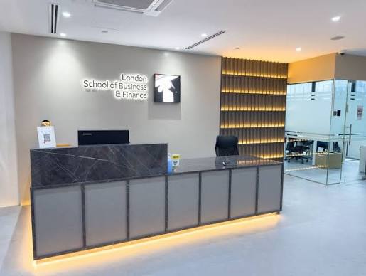 London School of Business and Finance (LSBF) feature image